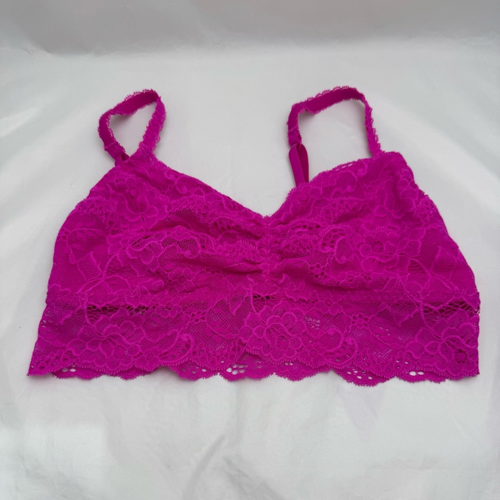 Victoria’s Secret PINK Pink Lace Wireless Bralette Sz M